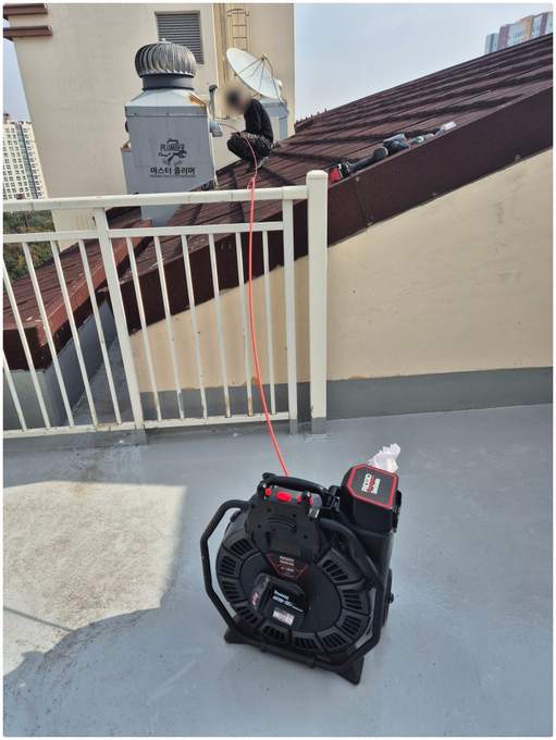 평택 아파트 변기 봉수파괴 — 20층 옥상 신정통기관에서 배관 내시경 검사 준비