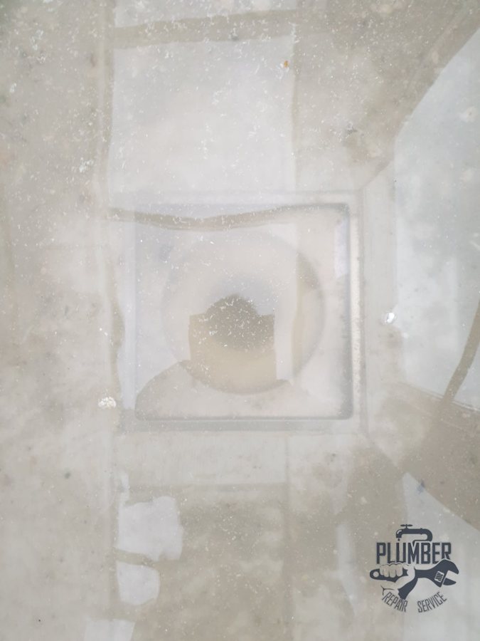 3층 발코니 하수구 역류 현상